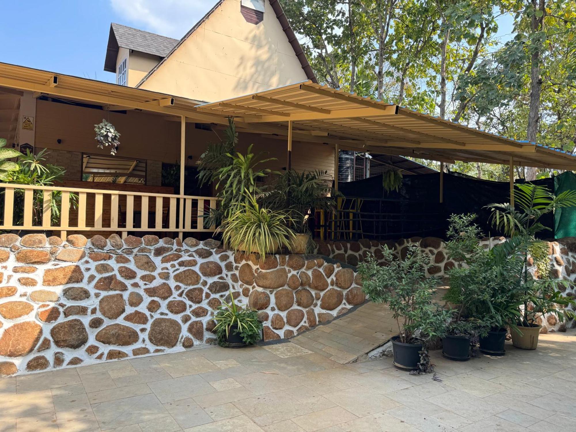Chikoo Farm Inn บังกาลอร์ ภายนอก รูปภาพ